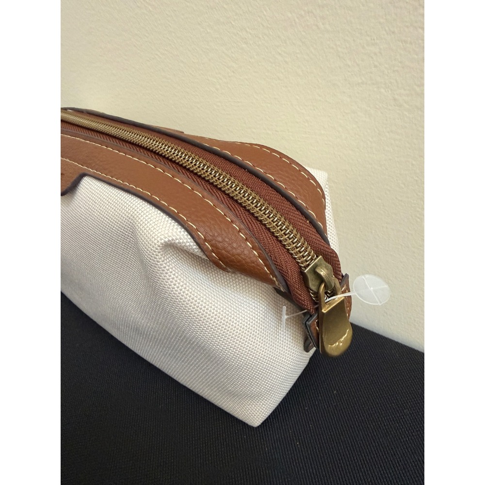 New RM Williams x Qantas Canvas Leather Toiletry Bag Travel Amenity Pouch Cream - Picture 4 of 4